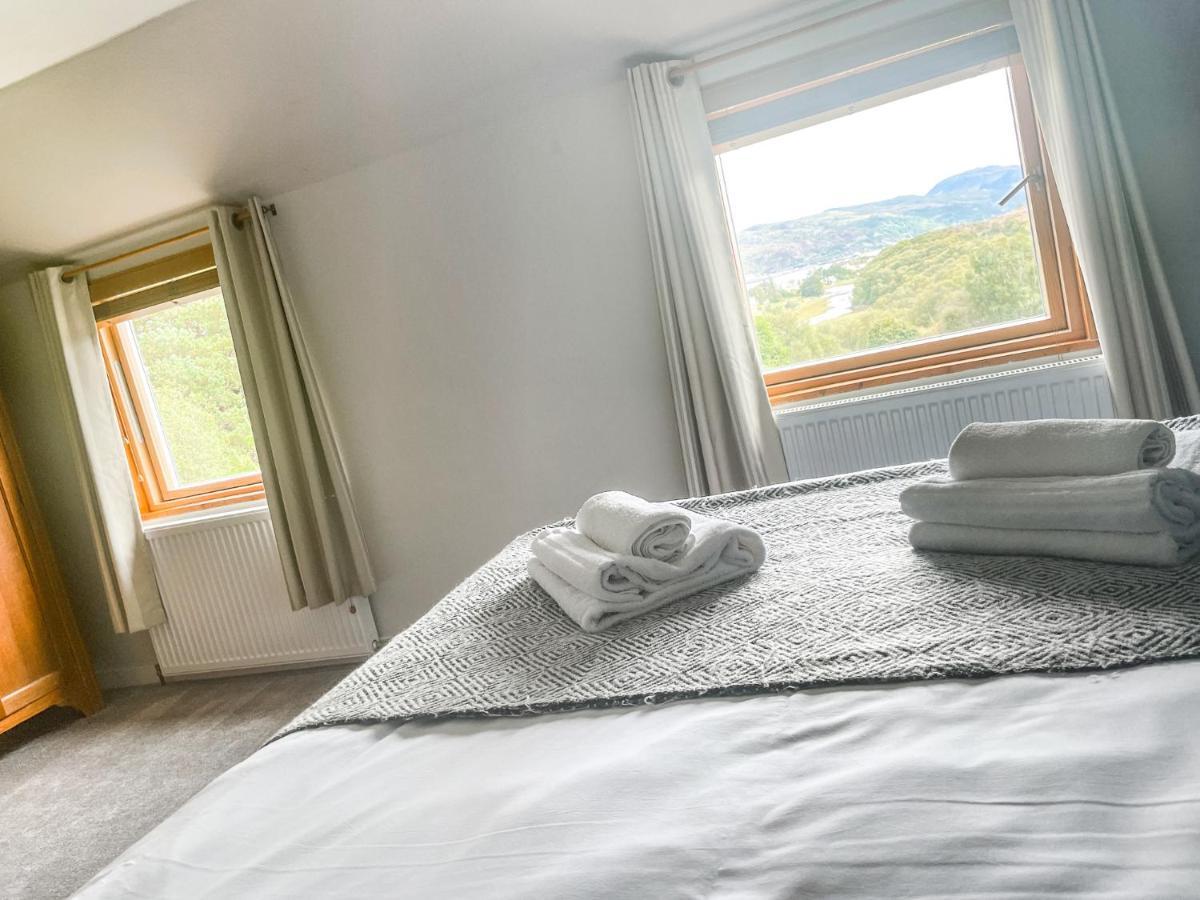 Old Kyle Farm - Stunning Views - 2 Mins From Skye Bridge Villa Kyleakin Exterior foto