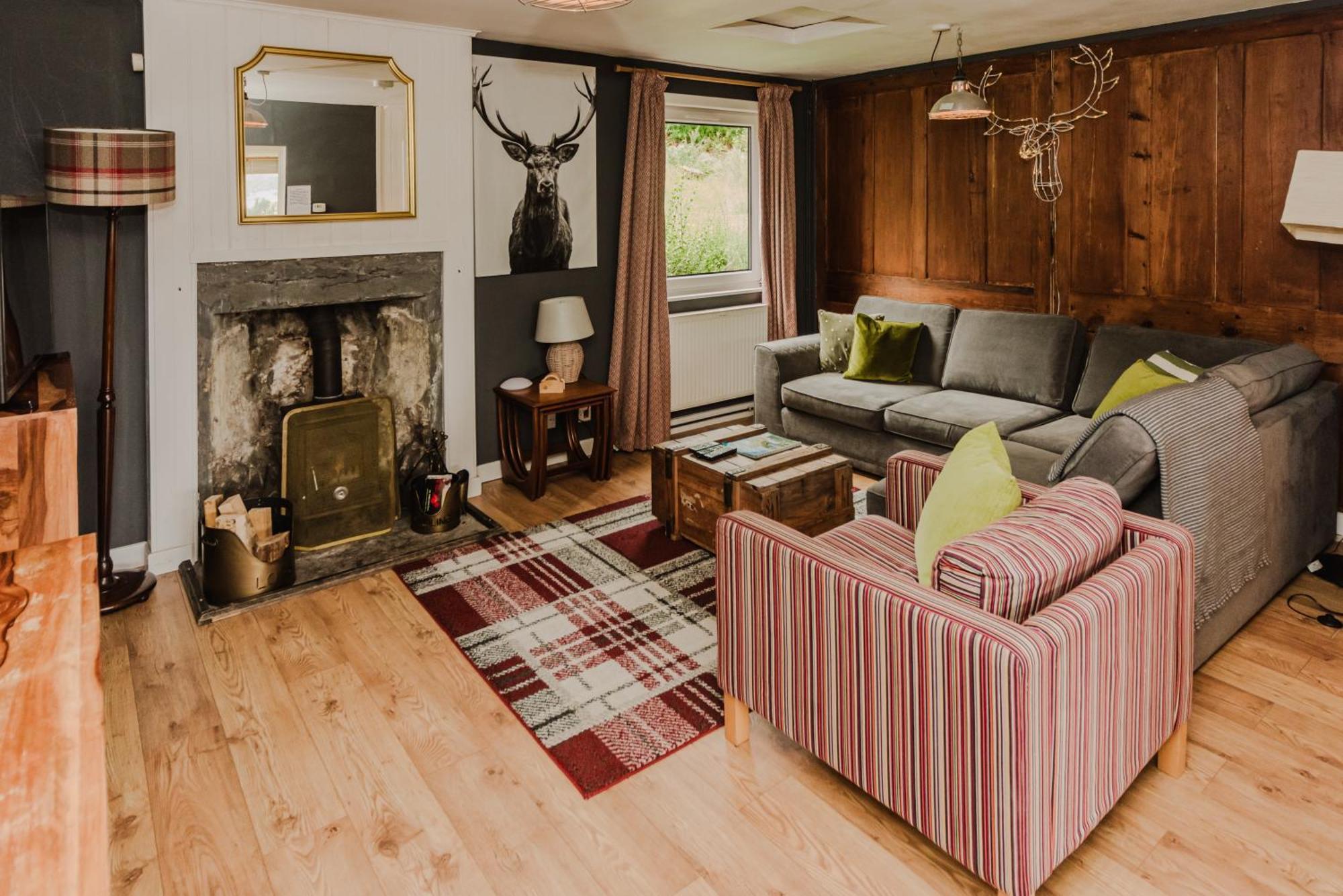 Old Kyle Farm - Stunning Views - 2 Mins From Skye Bridge Villa Kyleakin Exterior foto