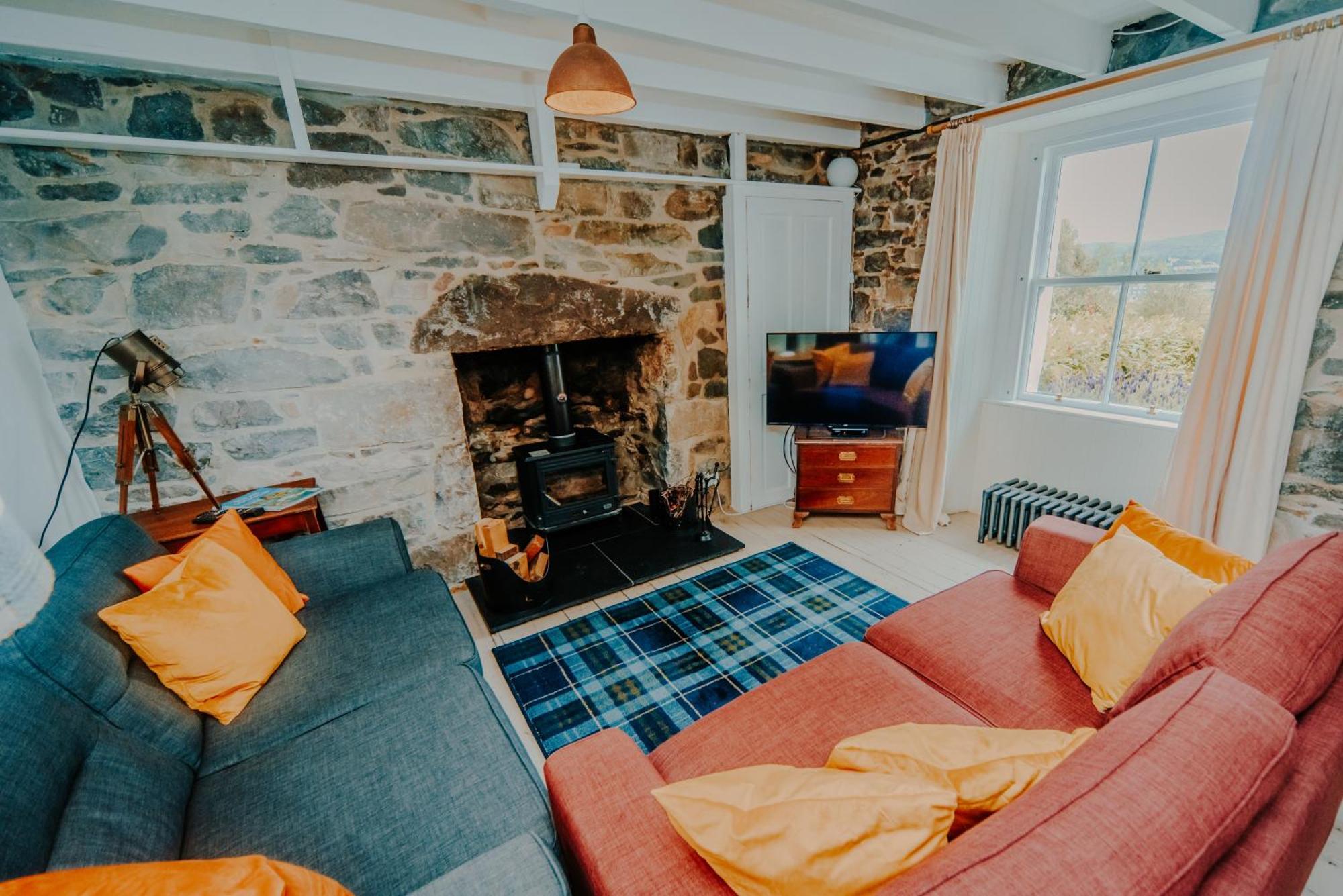 Old Kyle Farm - Stunning Views - 2 Mins From Skye Bridge Villa Kyleakin Exterior foto